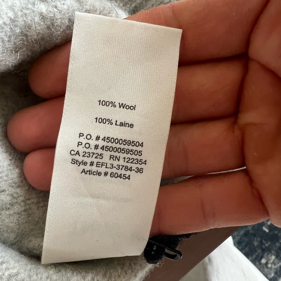 Cozy Gray Cable Knit Turtleneck Sweater - Picture 4 of 5